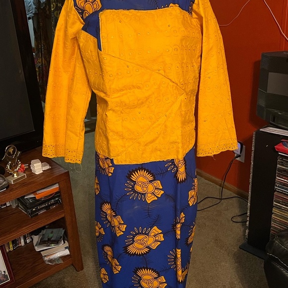 Bodycon and  Legup Ruffle - Picture 2 of 16